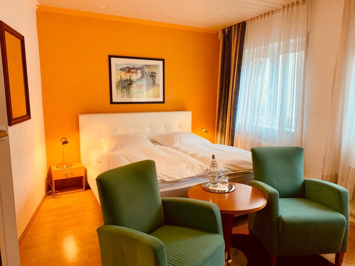 Hotel Gasthaus Zur Eule Кёльн Экстерьер фото