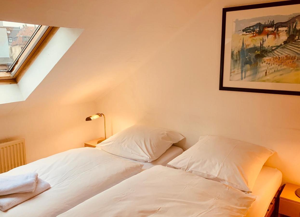 Hotel Gasthaus Zur Eule Кёльн Экстерьер фото
