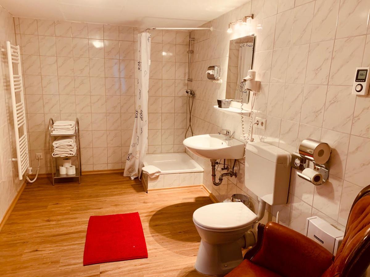 Hotel Gasthaus Zur Eule Кёльн Экстерьер фото